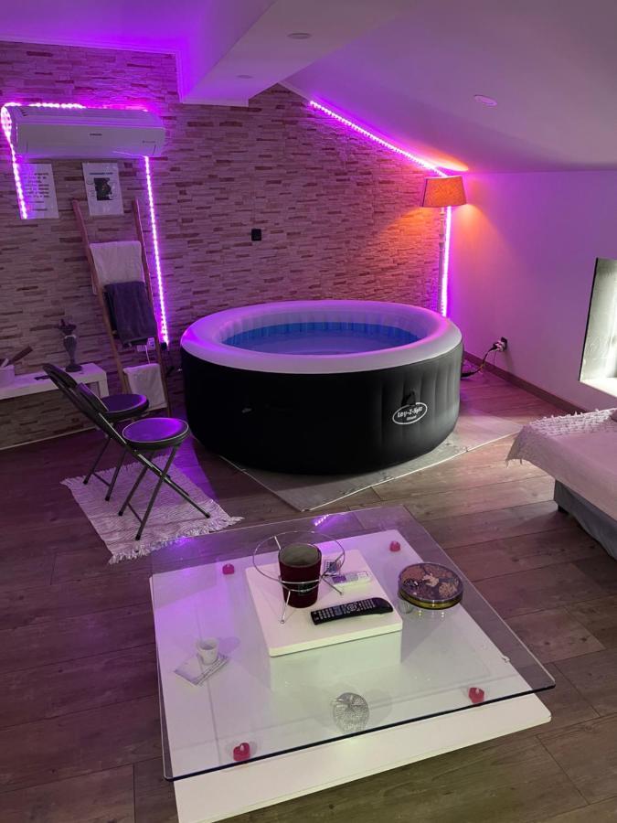Love'Room Trèbes 外观 照片